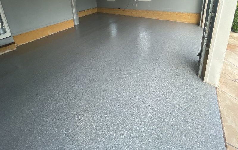 Garage Floor Coatings : DIY or PROS?